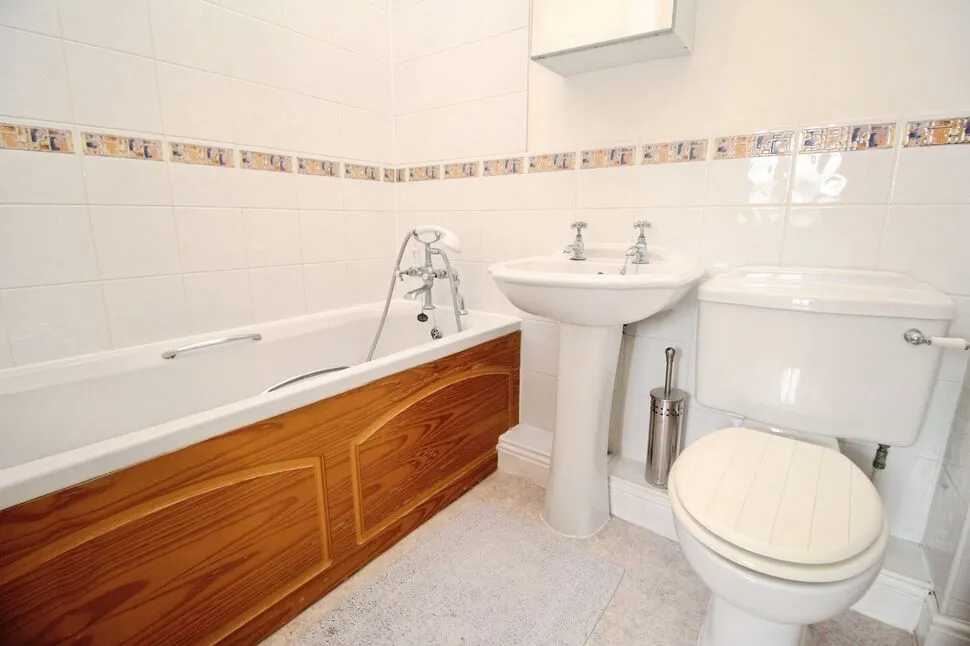 Miles Close, Pill, Bristol, BS20, photo 11