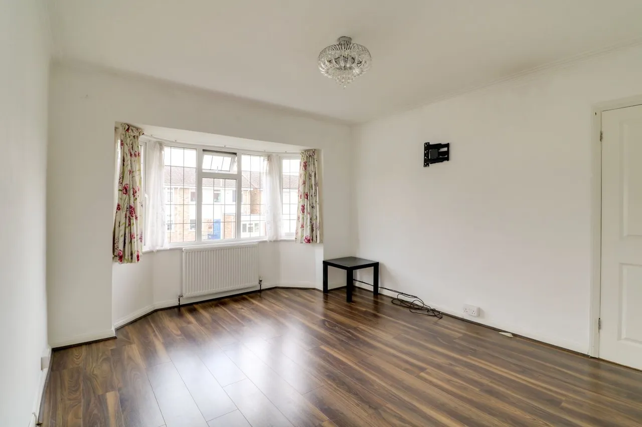 York Way, London, N20, photo 6