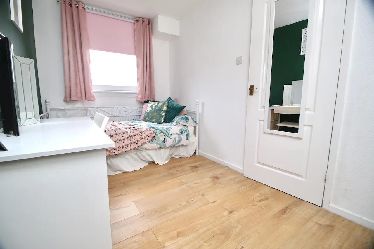 Skye Court, Ravenswood, Cumbernauld, G67 1PA, photo 12