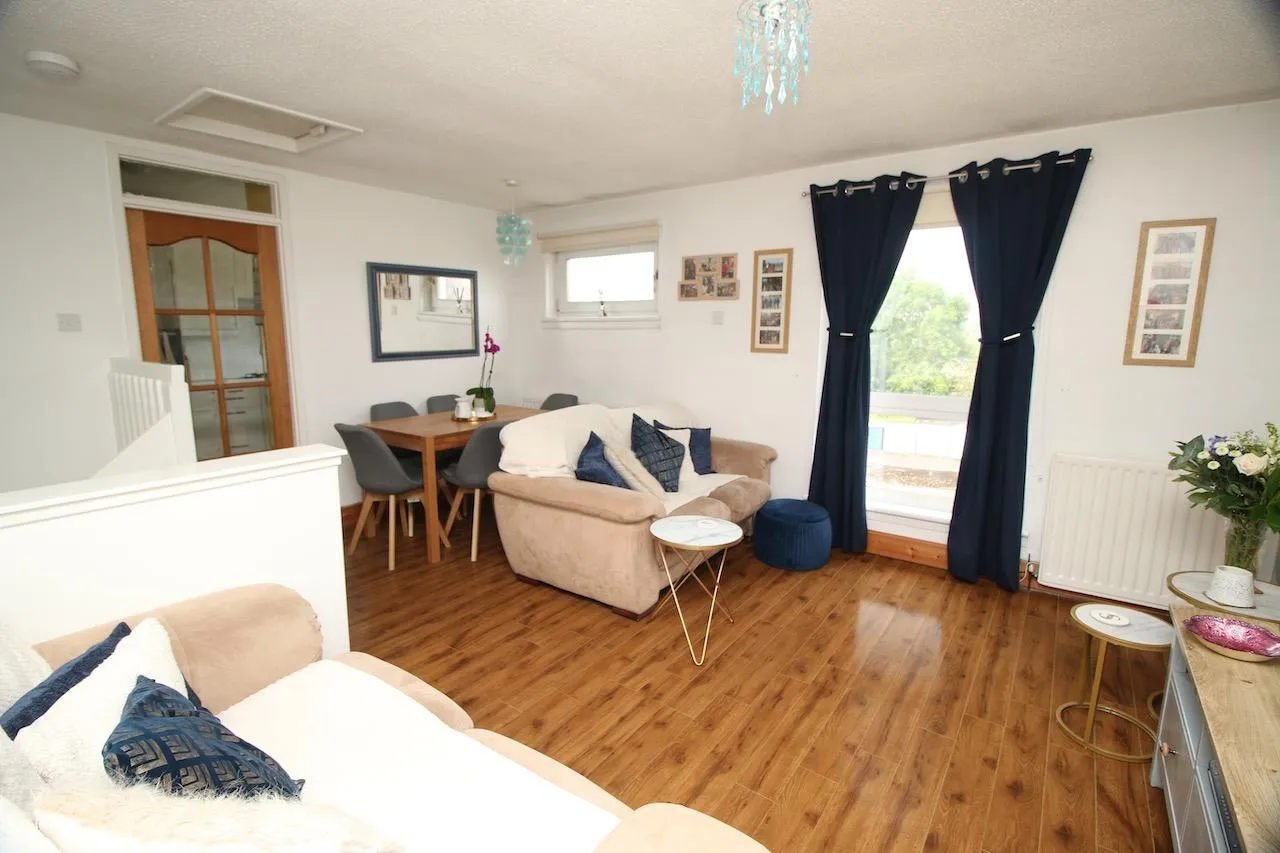 Skye Court, Ravenswood, Cumbernauld, G67 1PA, photo 3
