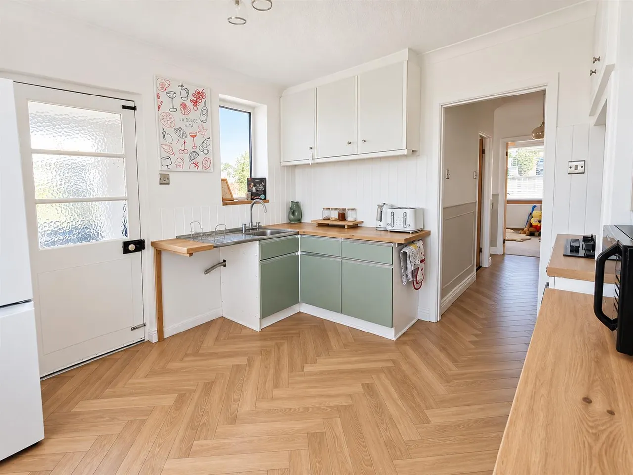 Downland Avenue, Peacehaven, photo 21