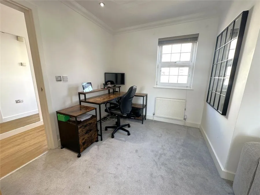 Christchurch Place, Eastbourne, BN23, photo 7