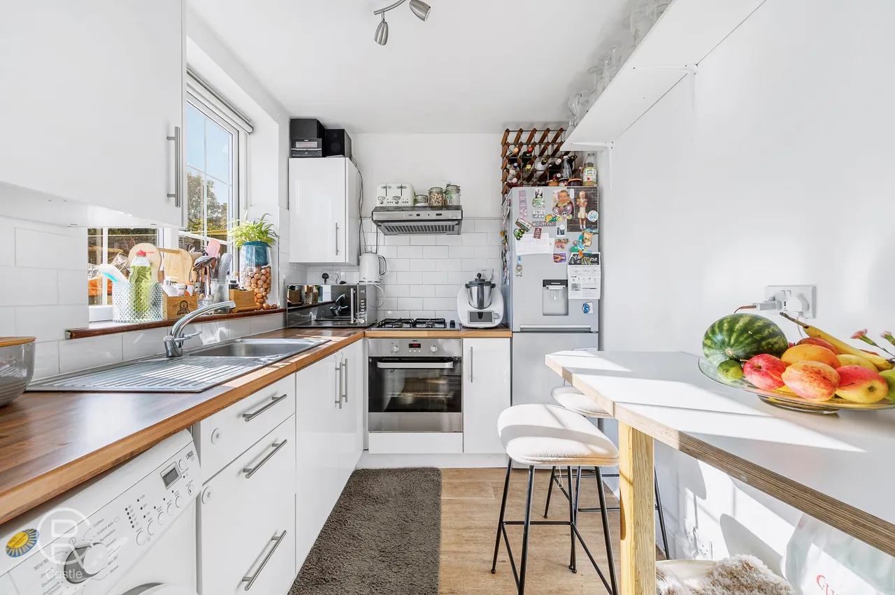 Hall Drive, Hanwell, London, W7 1AB, photo 3