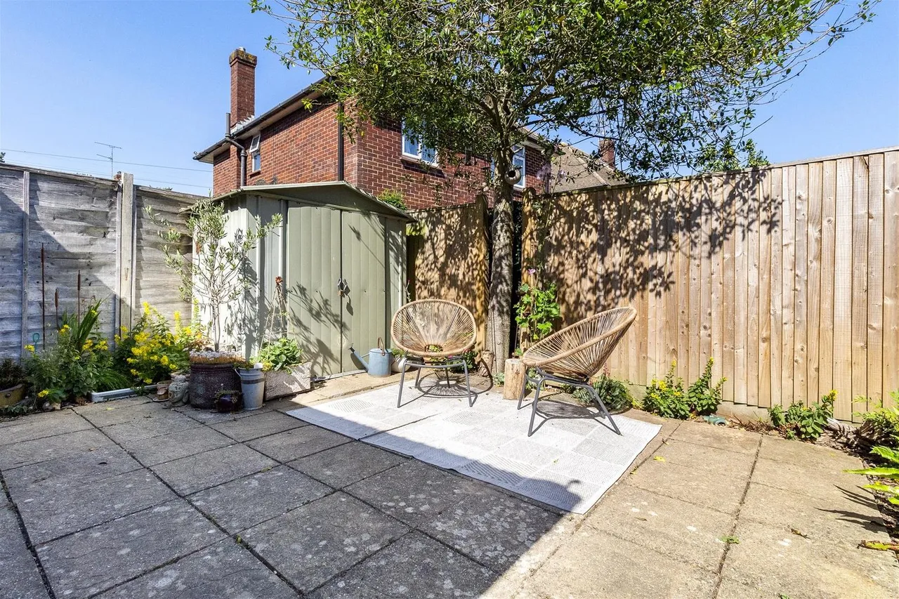 Grenville Avenue, Goring-By-Sea, Worthing, photo 8