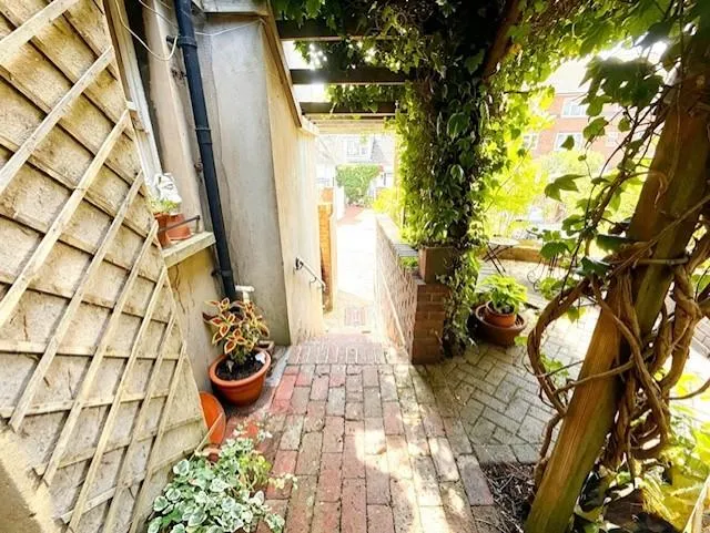 Enys Road, Eastbourne, BN21, photo 33