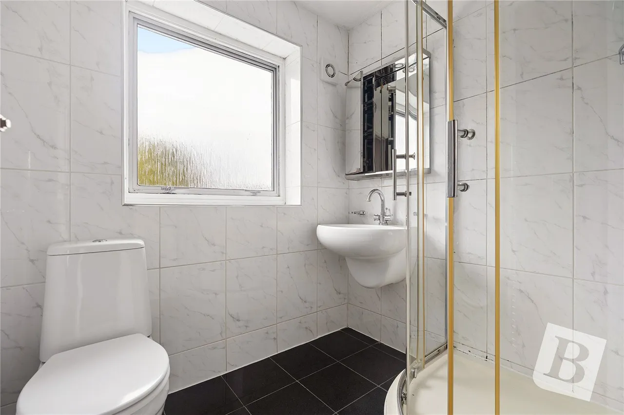 Dover Close, Romford, RM5, photo 9