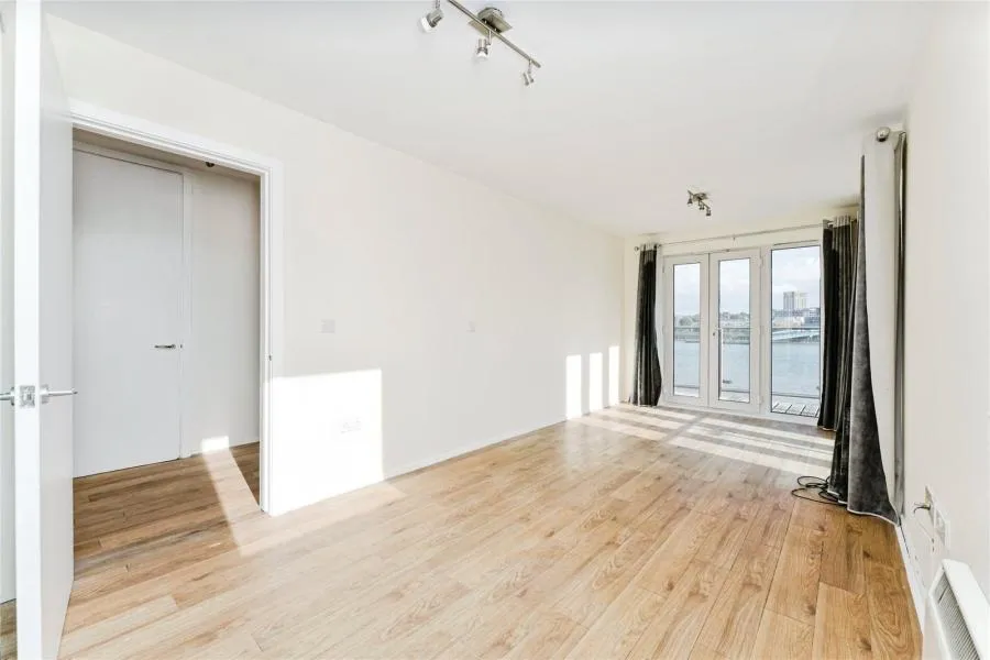 Woolwich Manor Way, Docklands Royal Docks, E16, photo 17