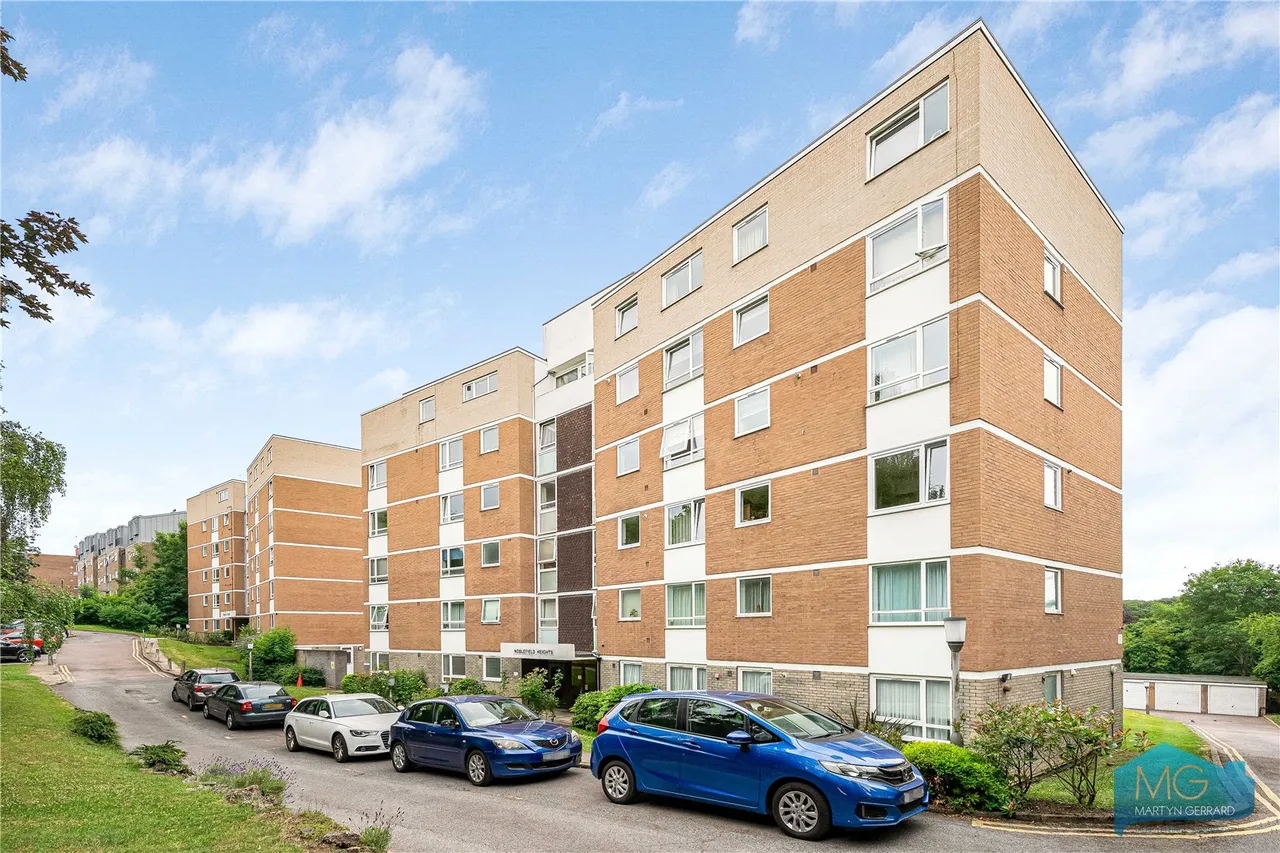 2 bed flat for sale, Noblefield Heights, East Finchley, N2