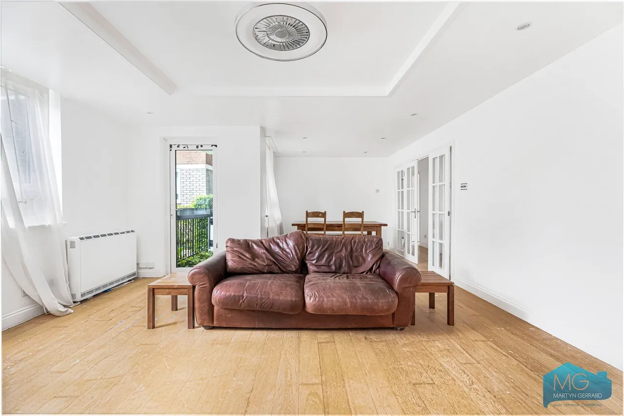 Noblefield Heights, East Finchley, N2, photo 15