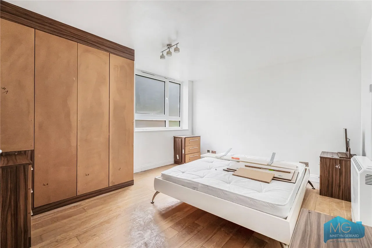Noblefield Heights, East Finchley, N2, photo 6