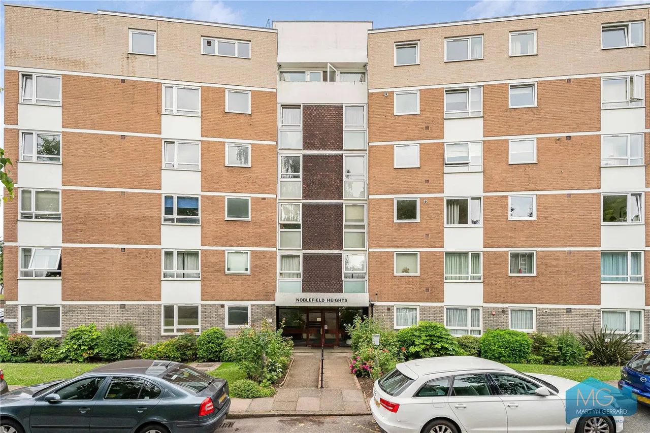Noblefield Heights, East Finchley, N2, photo 20