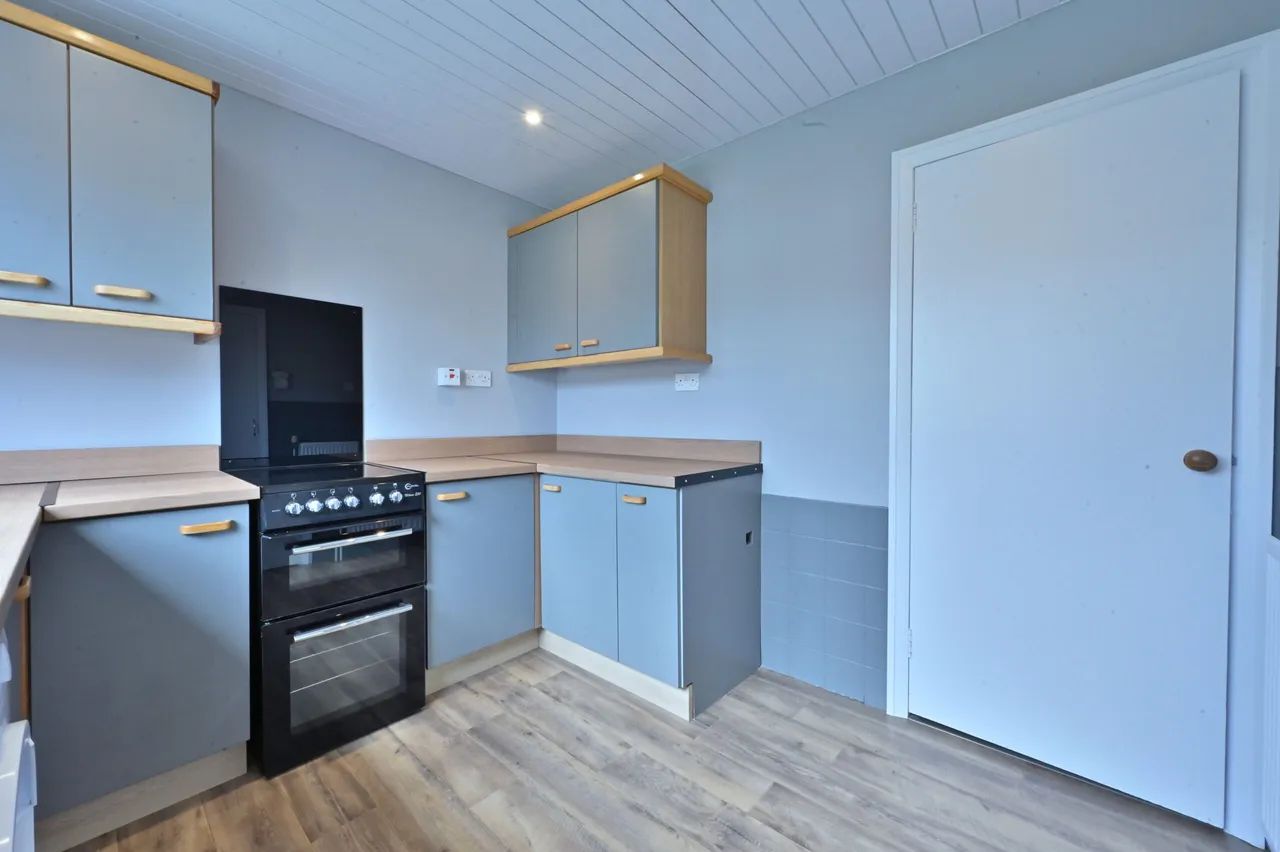 Mackenzie Drive, Kilbarchan, photo 6