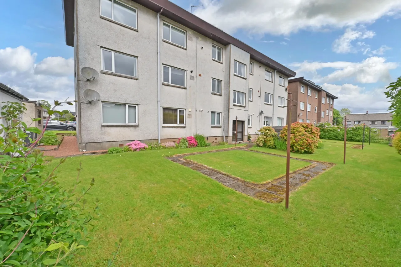 Mackenzie Drive, Kilbarchan, photo 14