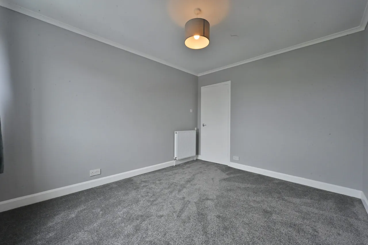 Mackenzie Drive, Kilbarchan, photo 10