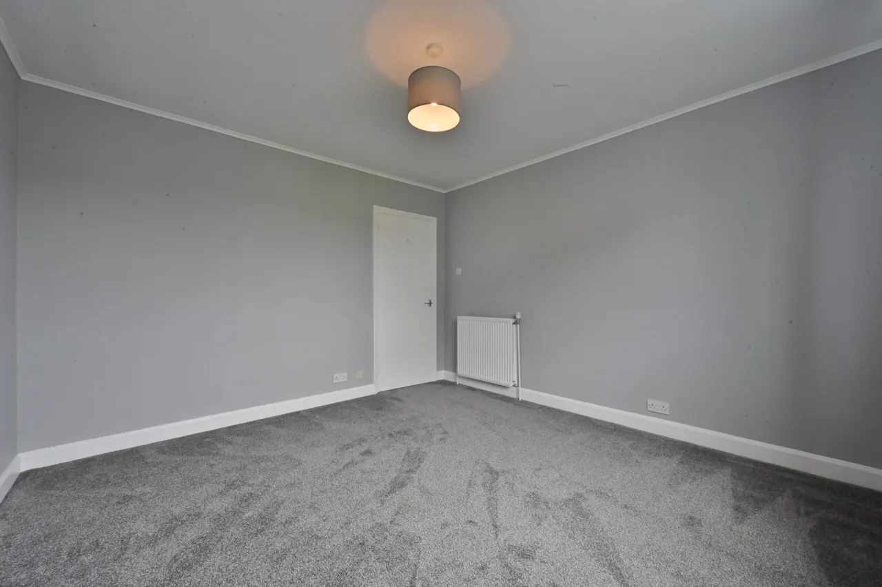 Mackenzie Drive, Kilbarchan, photo 8
