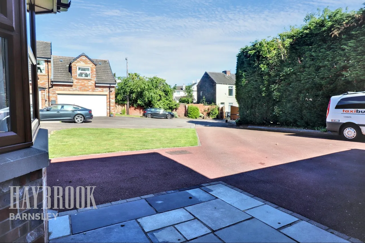 Intake Gardens, Barnsley, photo 24