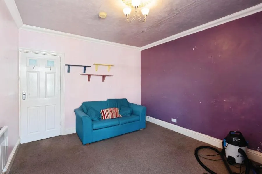 The Broadway, Totland Bay, PO39, photo 11