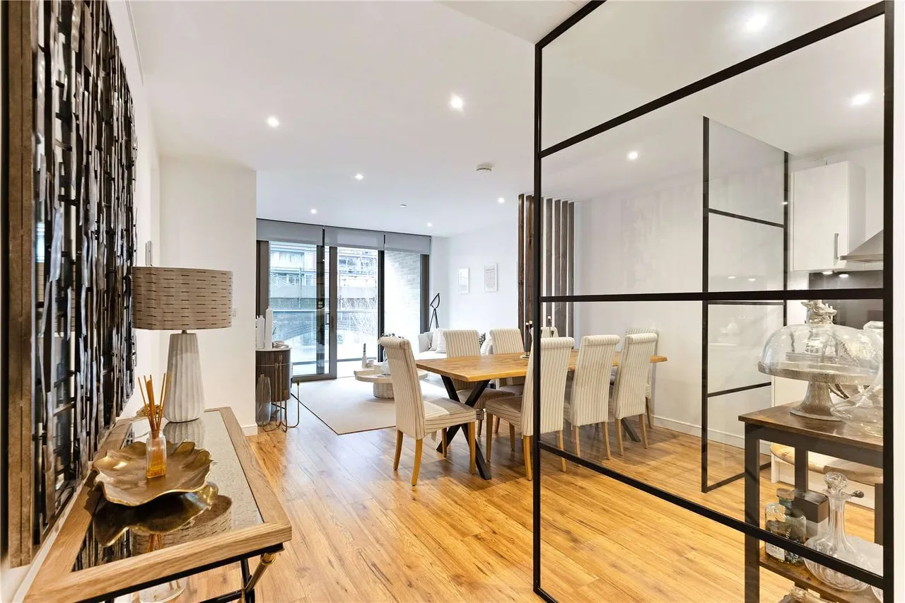Palmer Road, London, SW11, photo 2