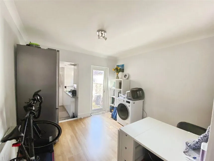 Estcourt Road, Watford, Hertfordshire, WD17, photo 3