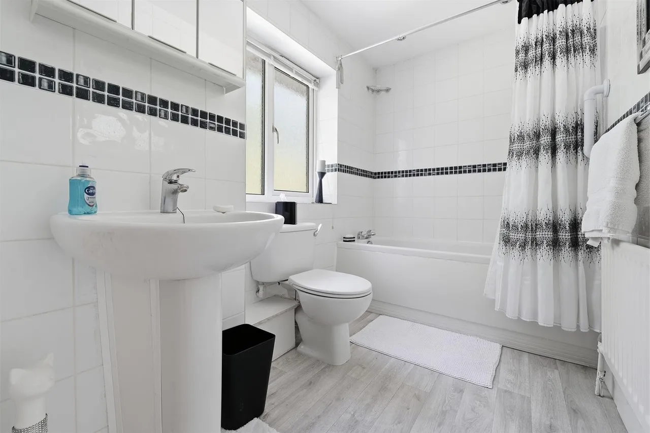Carnoustie Drive, Tytherington, photo 20