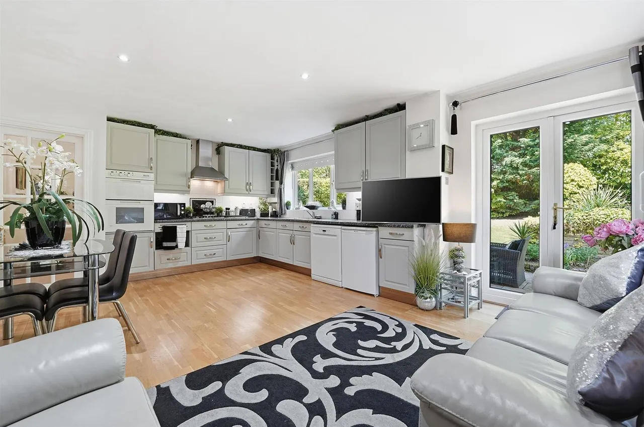 Carnoustie Drive, Tytherington, photo 3