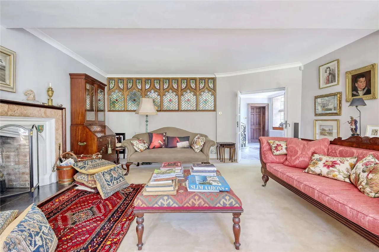 Easton Lodge, Little Easton, Dunmow, Essex, CM6 2BB, photo 4