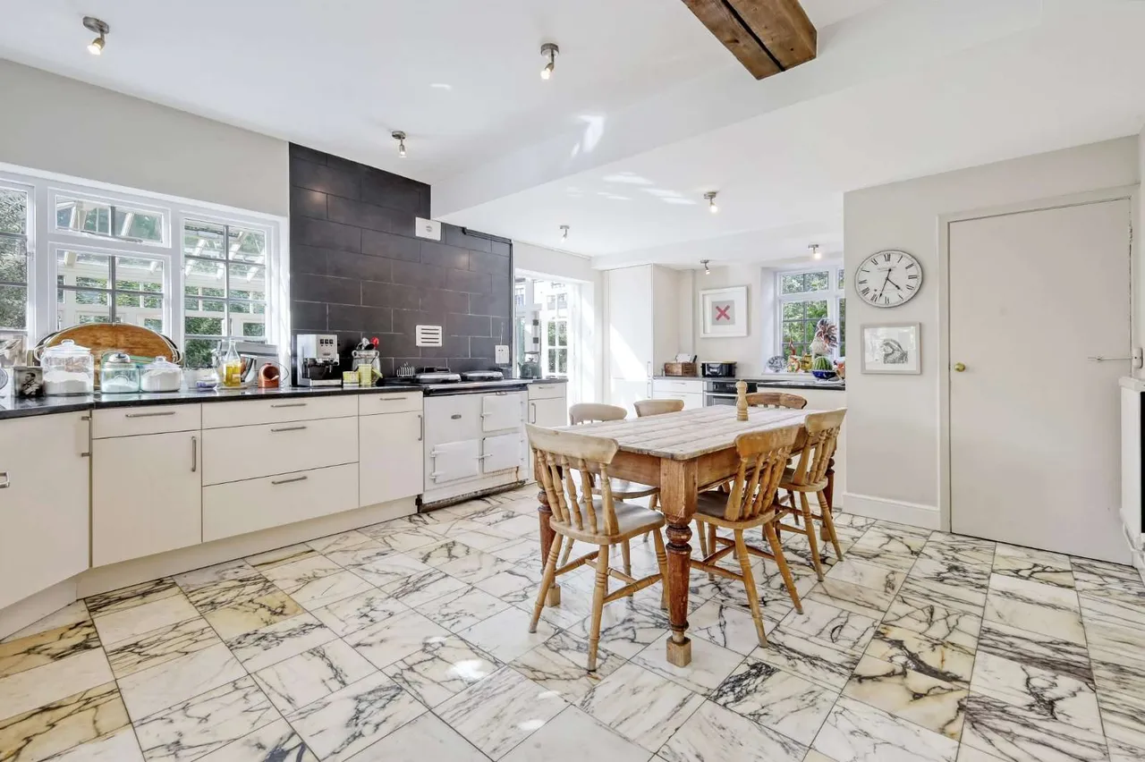 Easton Lodge, Little Easton, Dunmow, Essex, CM6 2BB, photo 6