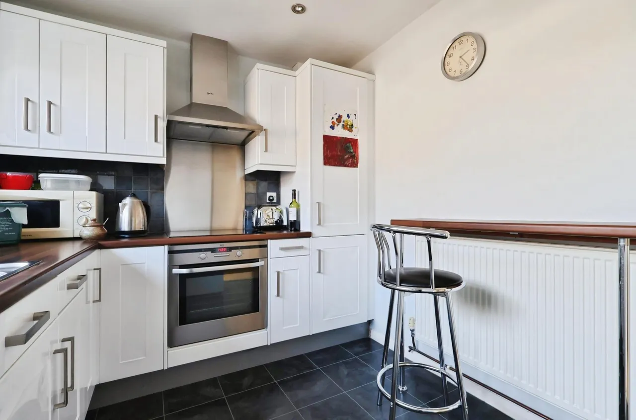 Hartland Court, Gaping Lane, Hitchin, photo 8