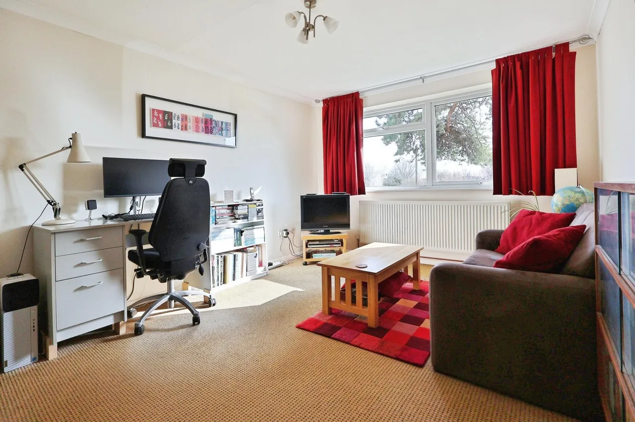 Hartland Court, Gaping Lane, Hitchin, photo 9