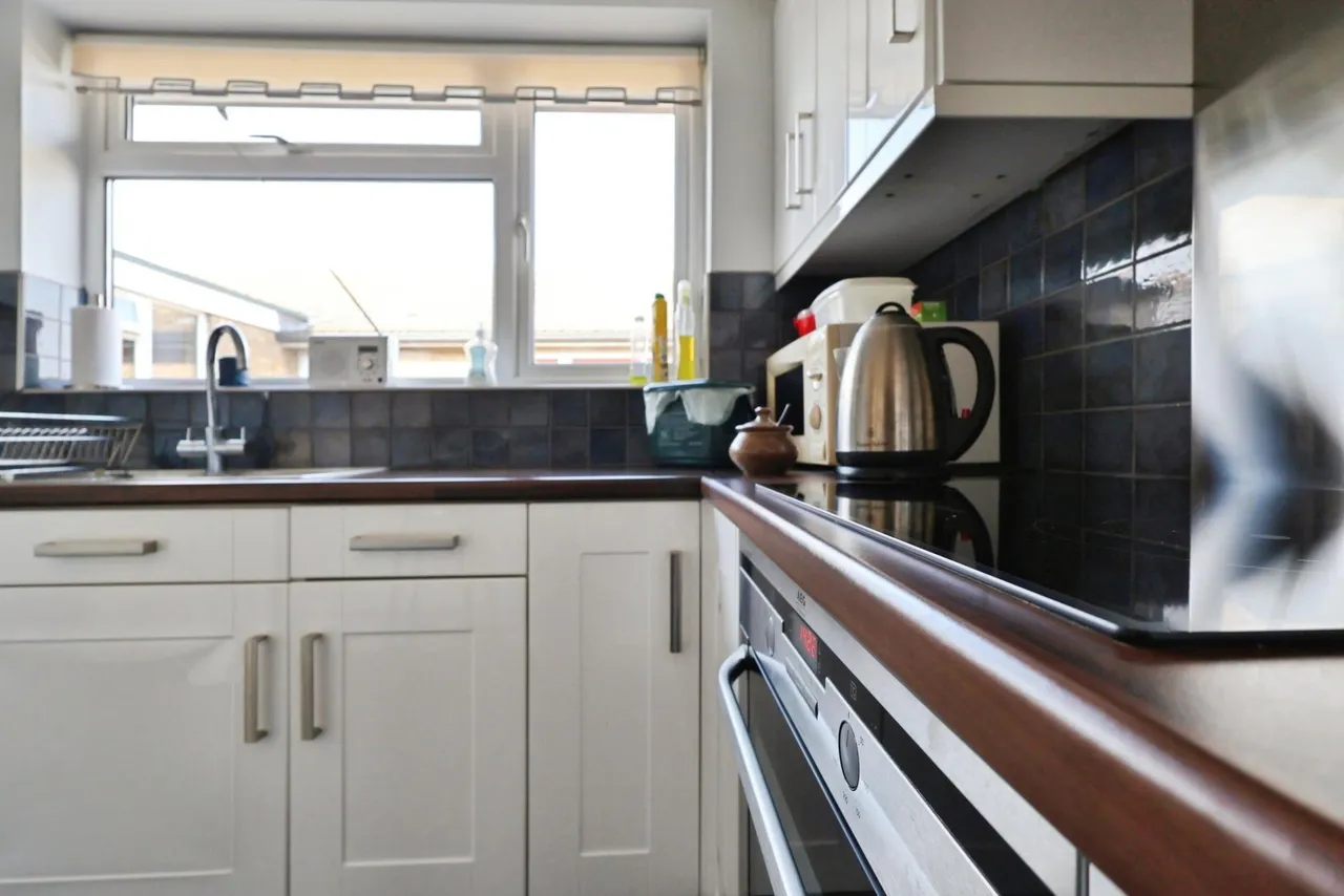 Hartland Court, Gaping Lane, Hitchin, photo 5