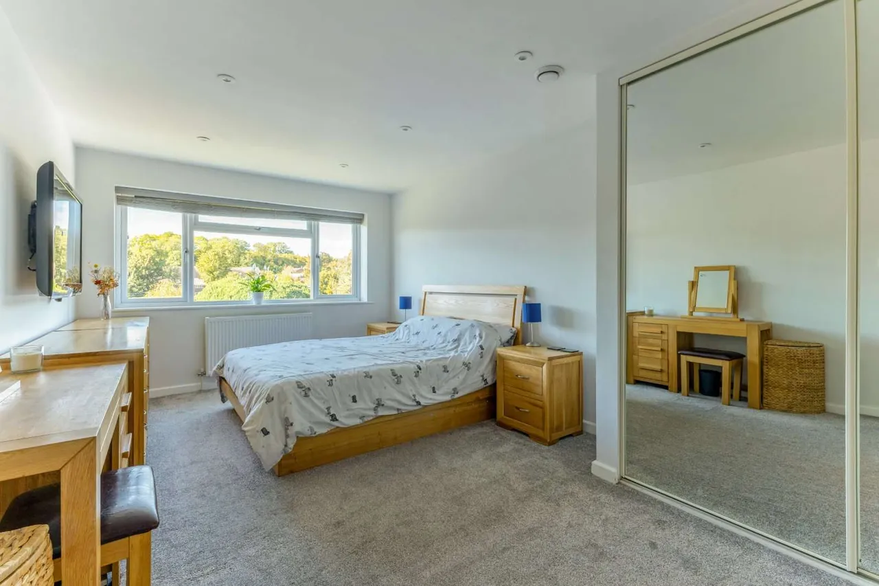 Roberts Close, Kings Worthy, SO23, photo 9
