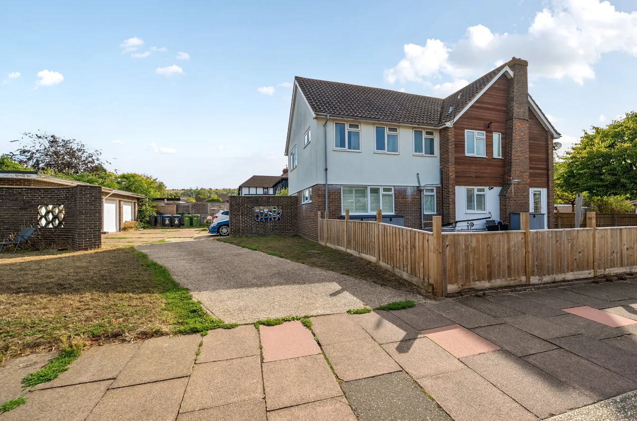 Cissbury Avenue, Findon Valley, BN14, photo 5