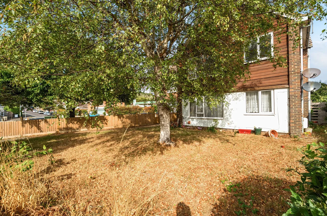 Cissbury Avenue, Findon Valley, BN14, photo 2