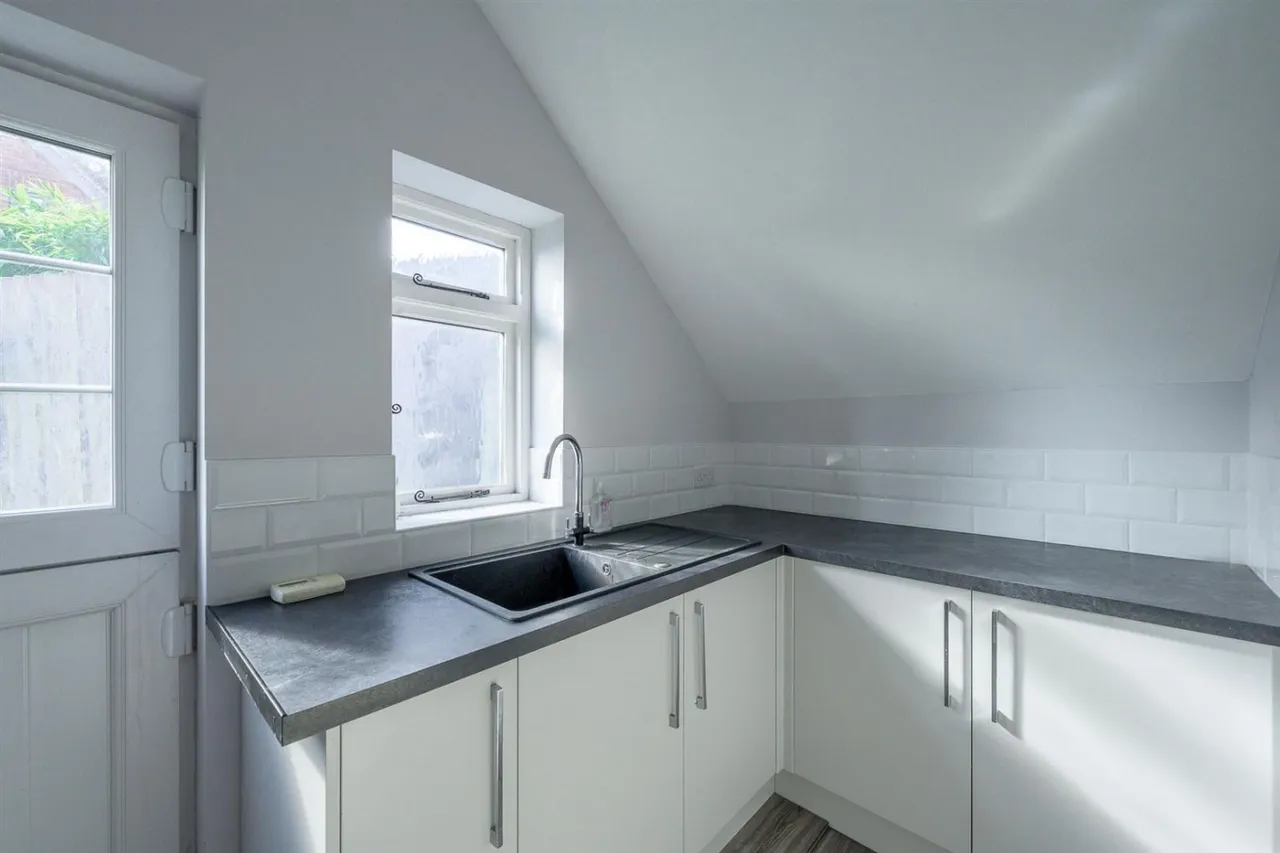 Hyperion Road, Stourton, DY7, photo 12