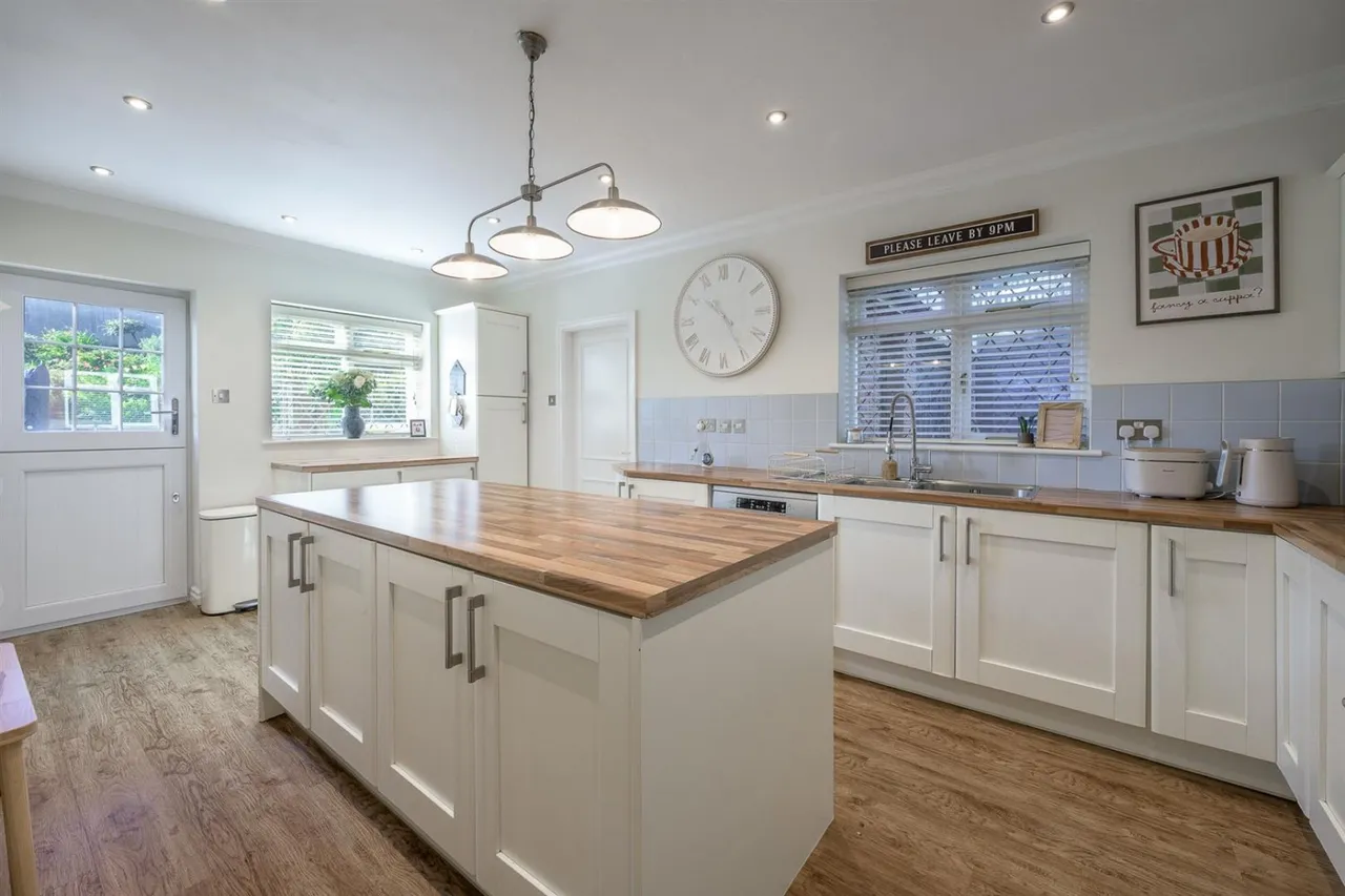 Hyperion Road, Stourton, DY7, photo 3