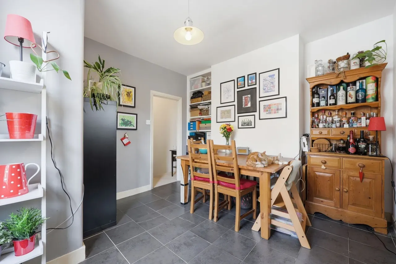 Newport Road, Leyton, E10, photo 7