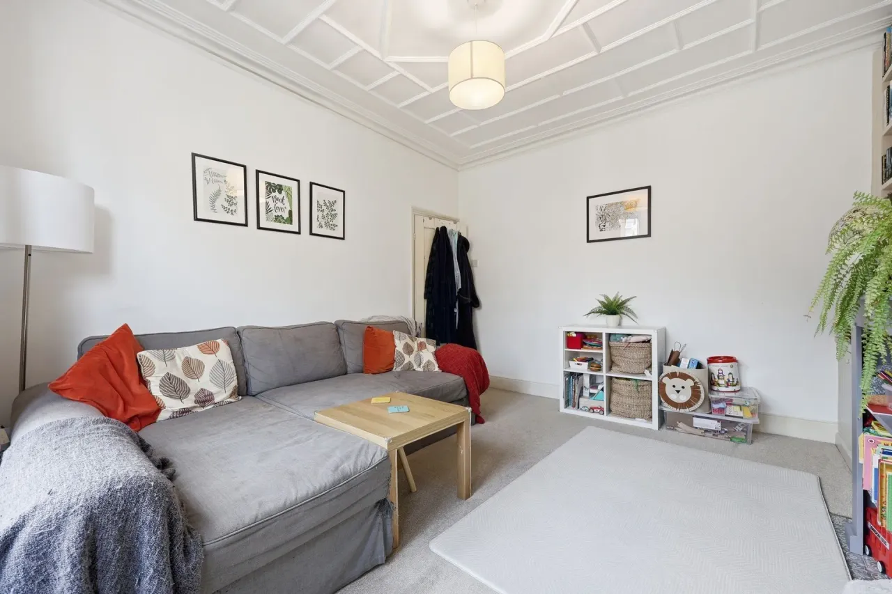 Newport Road, Leyton, E10, photo 3