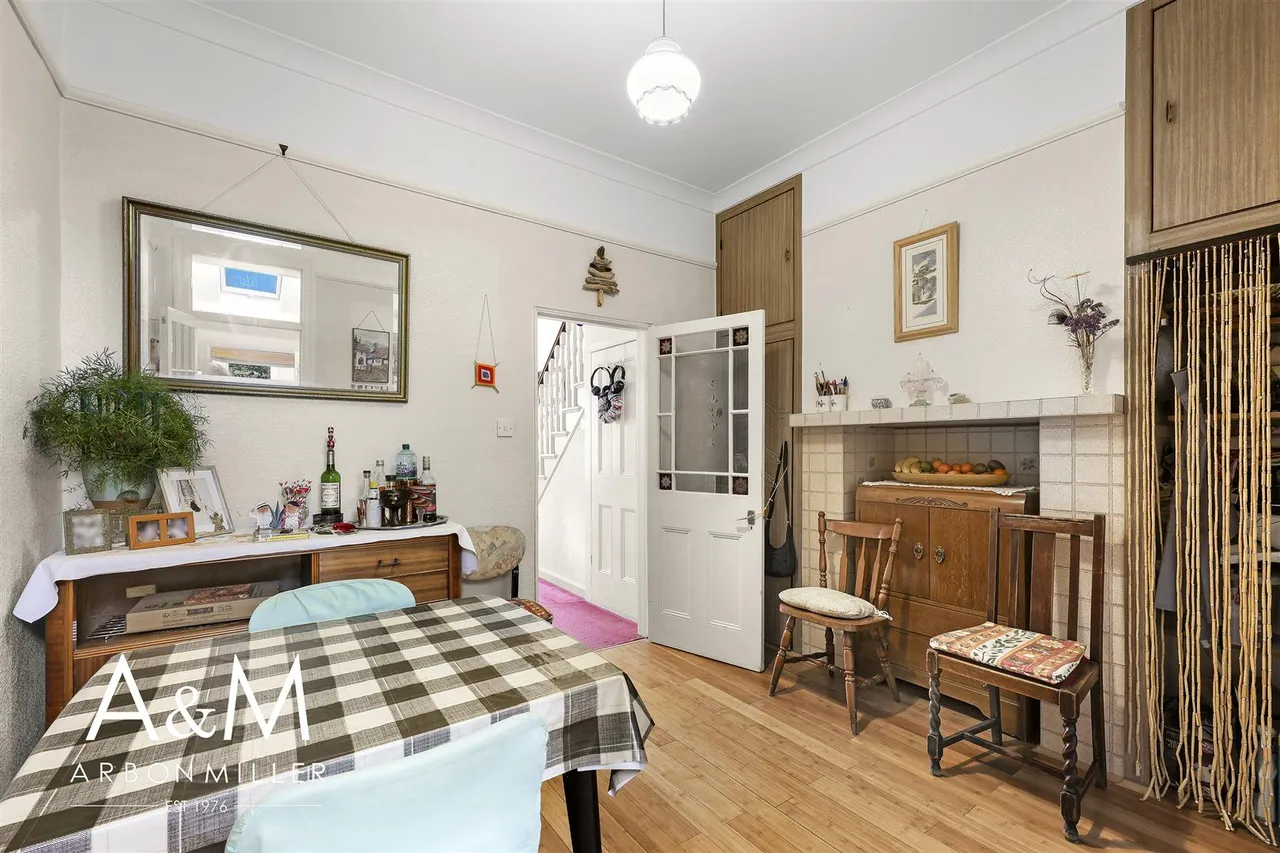 Airthrie Road, Goodmayes, Essex, Ilford, IG39QU, photo 7