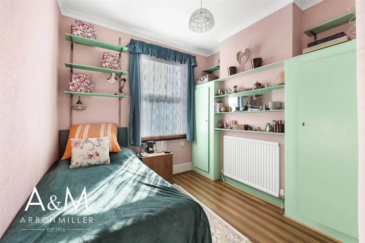 Airthrie Road, Goodmayes, Essex, Ilford, IG39QU, photo 17