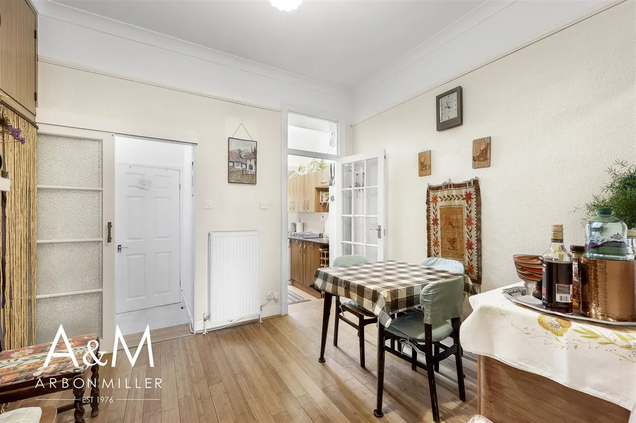 Airthrie Road, Goodmayes, Essex, Ilford, IG39QU, photo 6