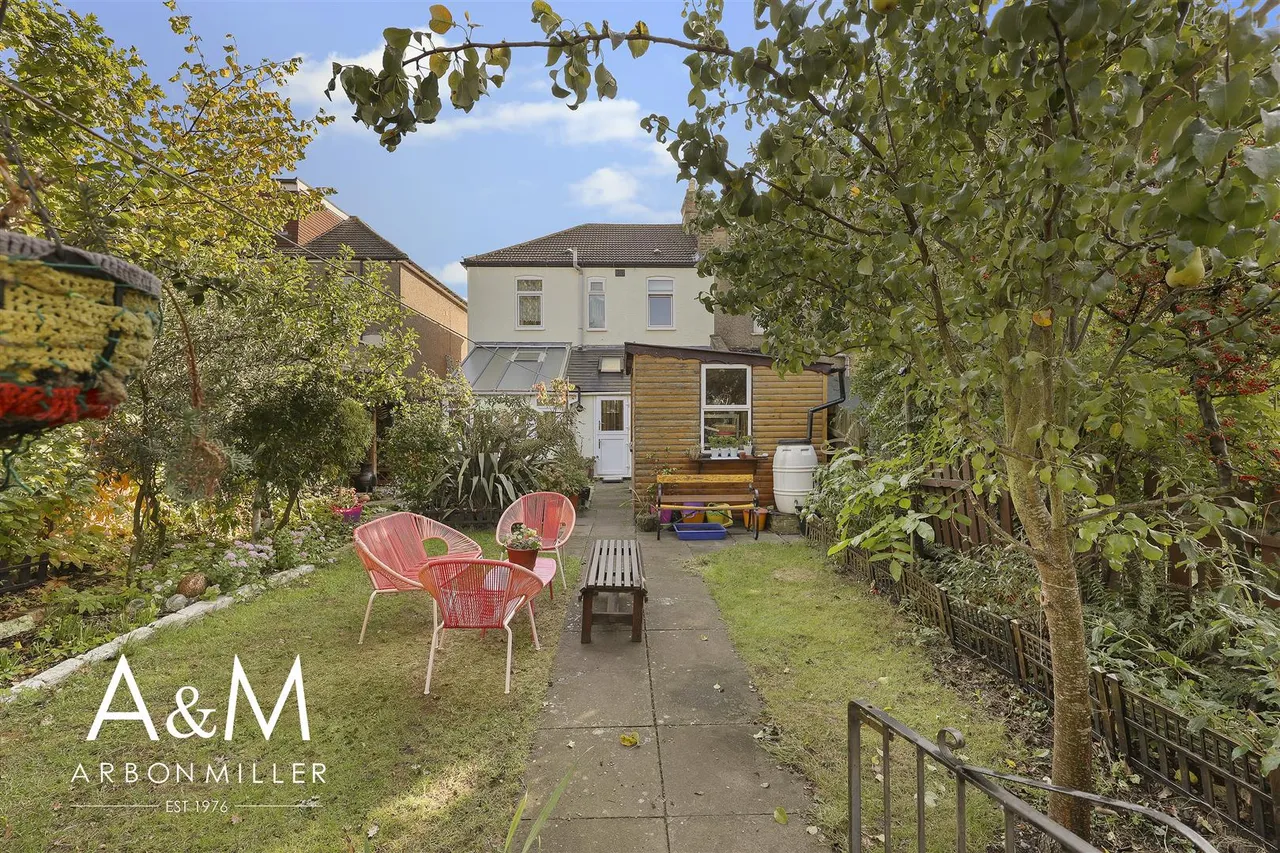 Airthrie Road, Goodmayes, Essex, Ilford, IG39QU, photo 23