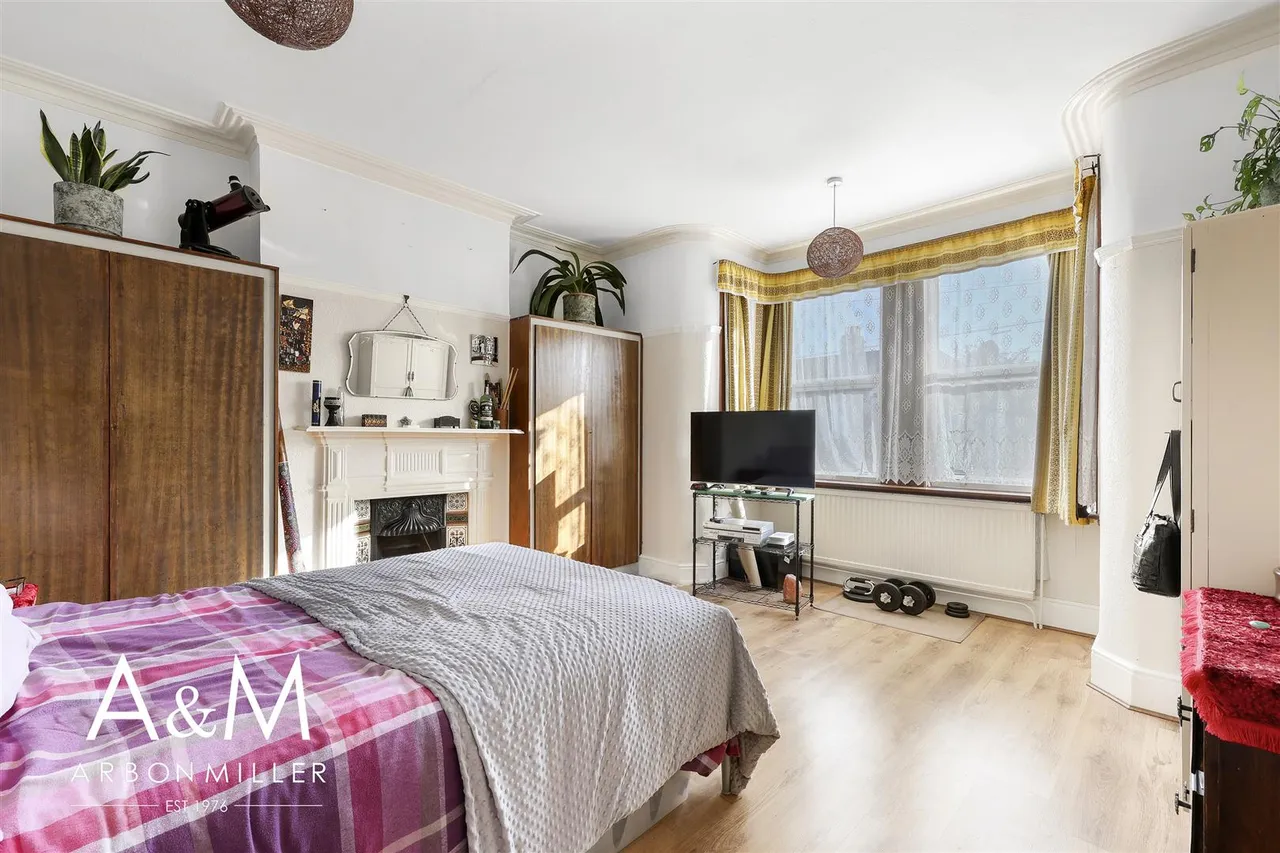 Airthrie Road, Goodmayes, Essex, Ilford, IG39QU, photo 13