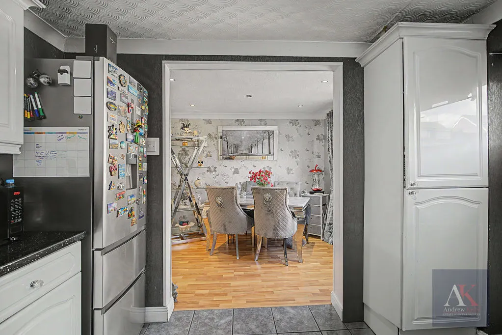 Crowshaw Drive Healey, Rochdale OL12 0SR, photo 7