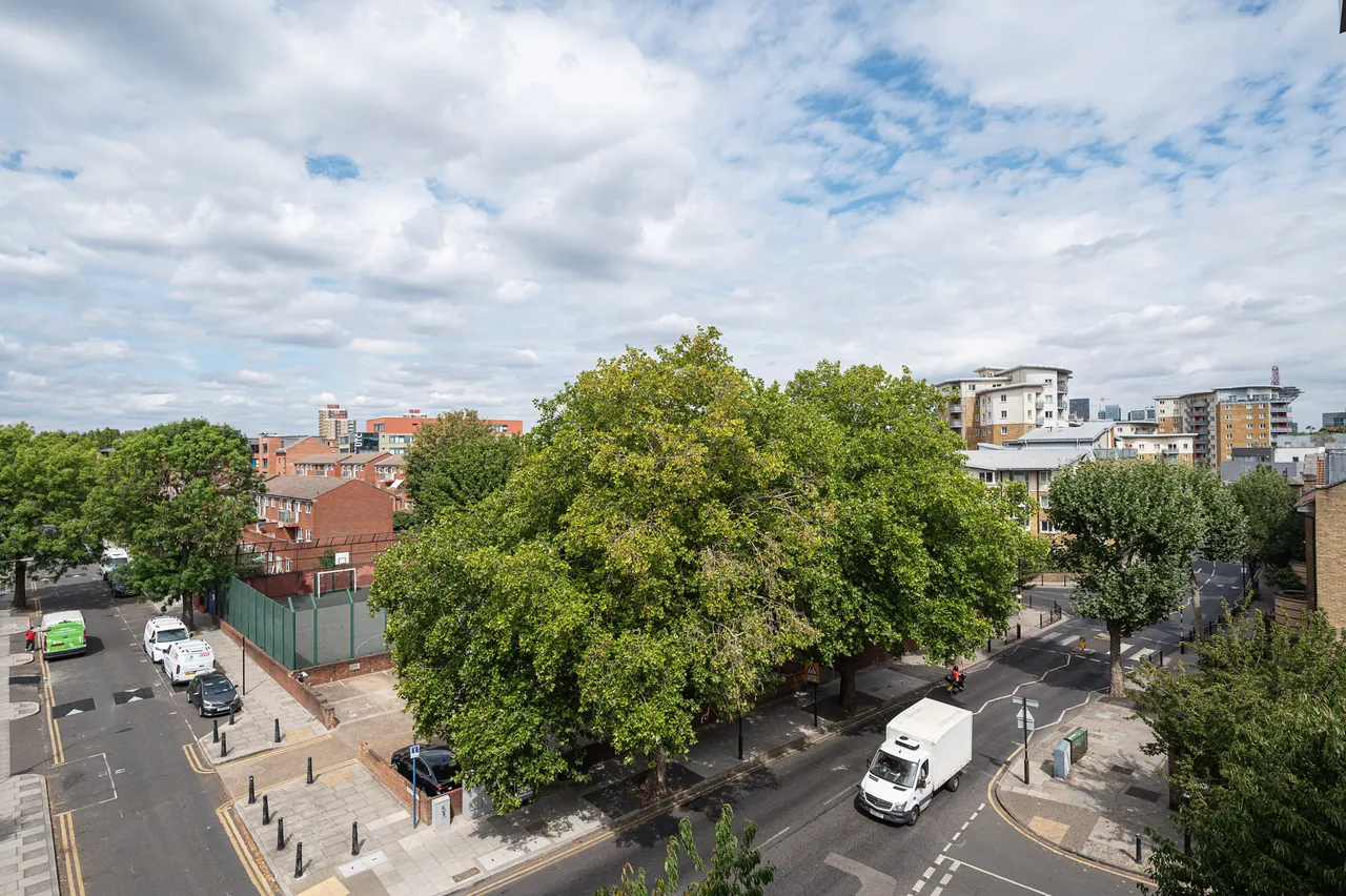32 Heathfield Court, 248 Tredegar Road, London, photo 10