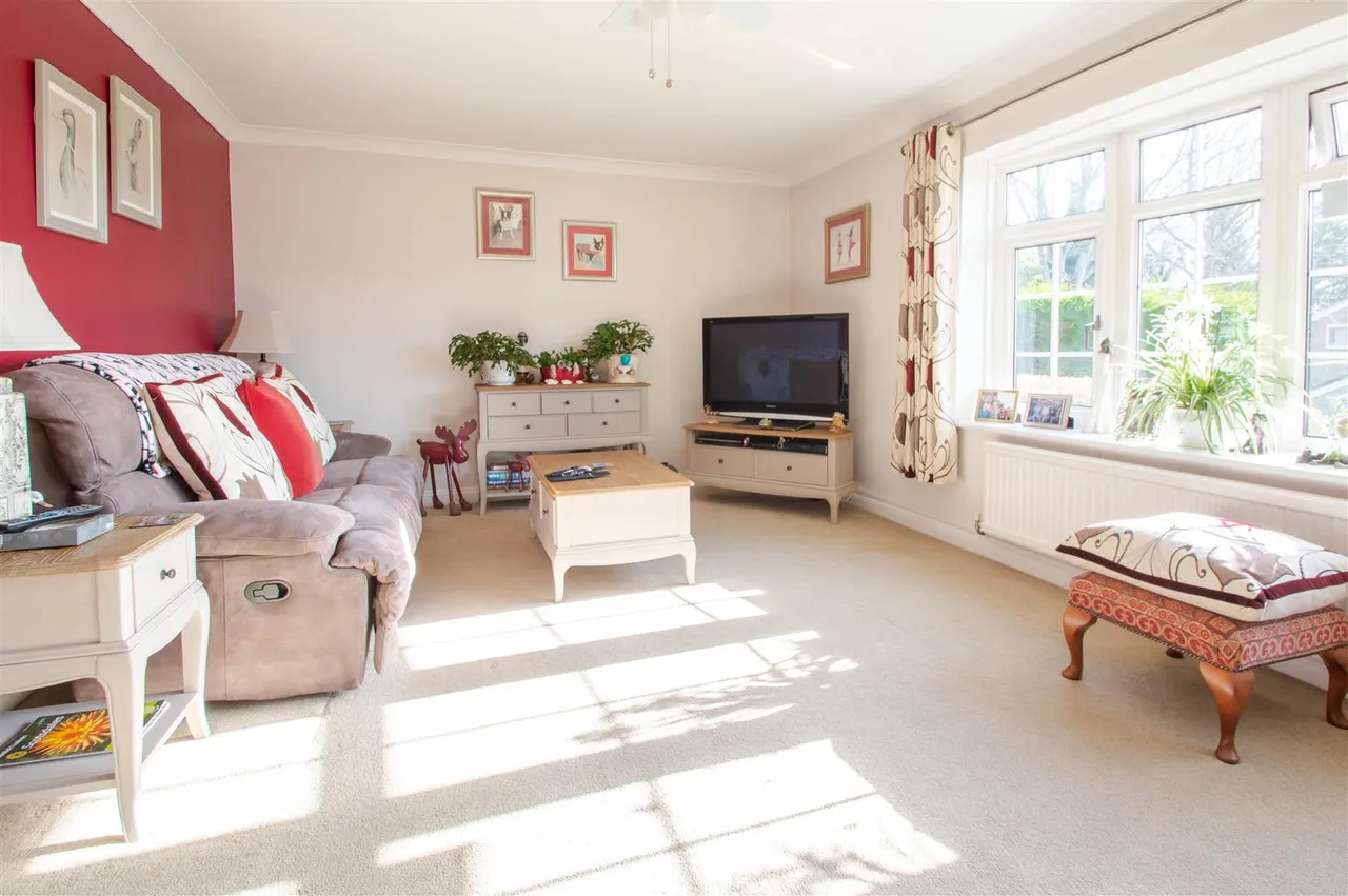Deans Close, Haverhill, CB9, photo 2