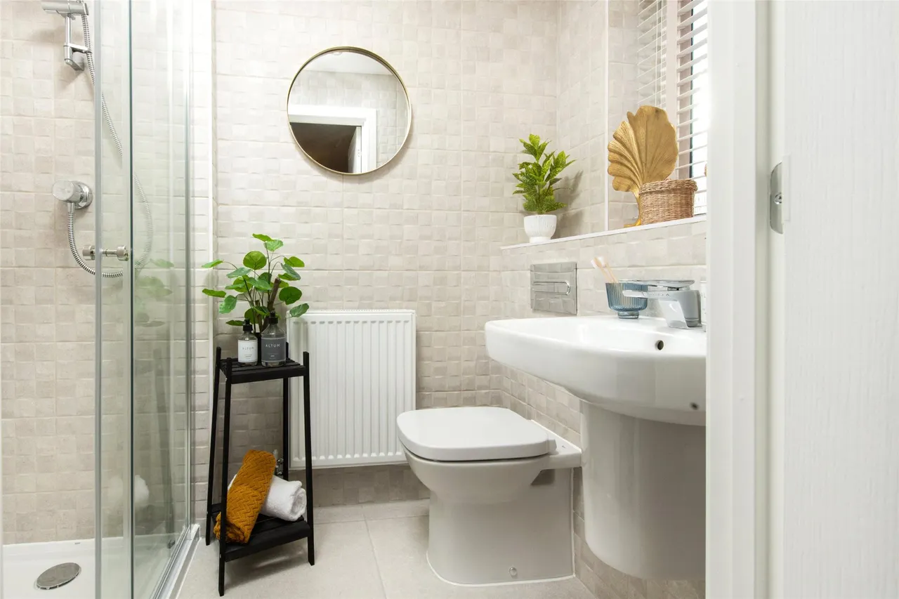 Moreton Road, MK18, photo 9