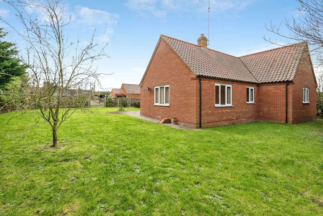 Old Turnpike Road, Roughton, Norwich, Norfolk, NR11, photo 18