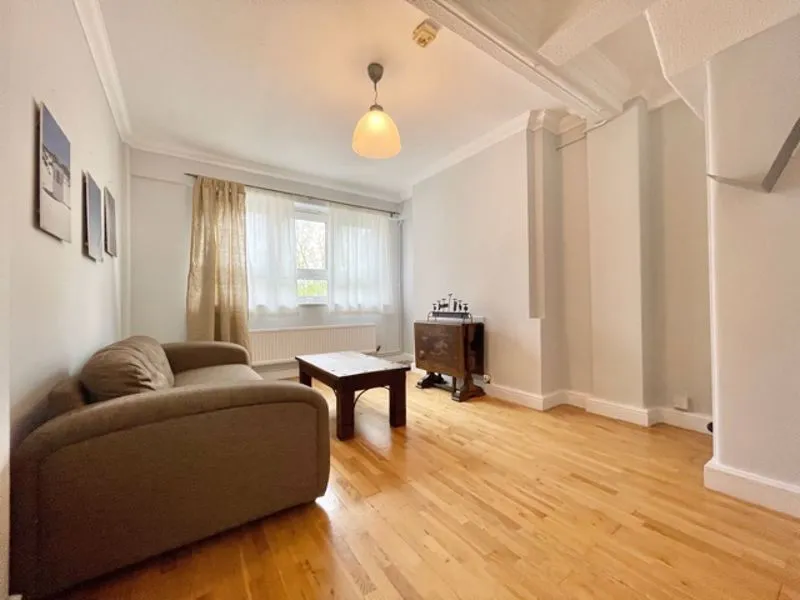 Renforth Street, London SE16 7JN, photo 3