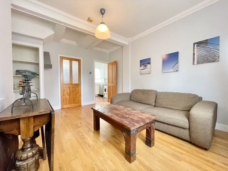 2 bed flat to rent — Renforth Street, London SE16 7JN