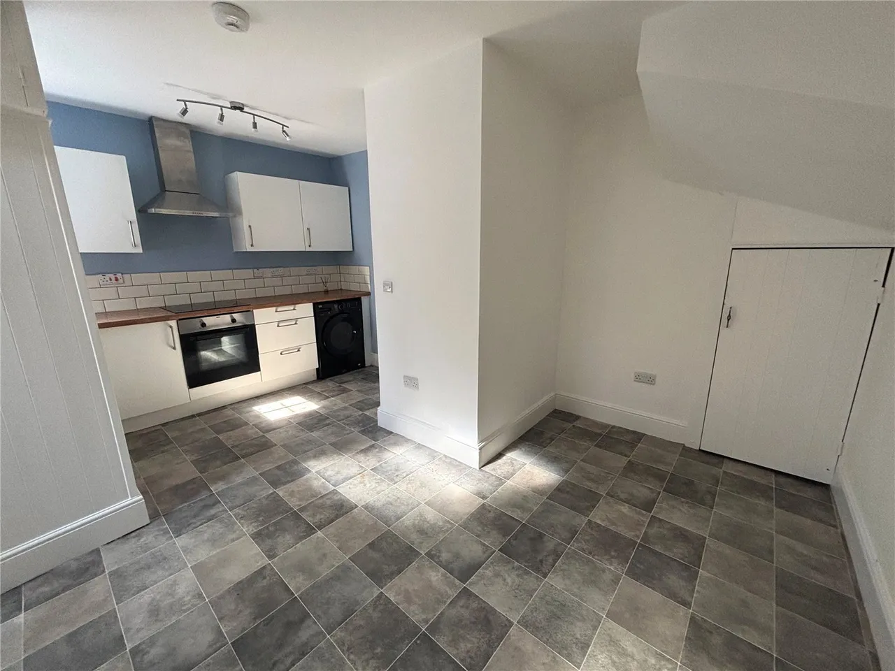 Eifl Road, Trefor, LL54, photo 4